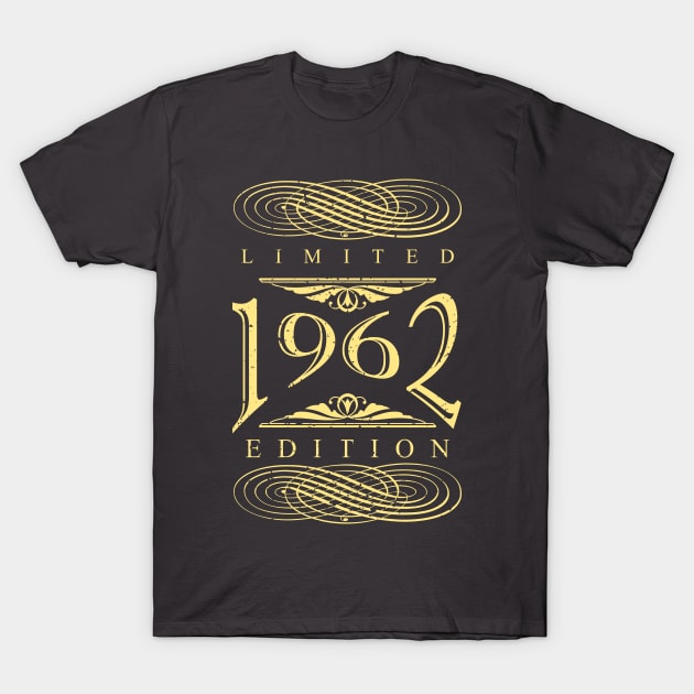 Limited Edition 1962! T-Shirt by variantees